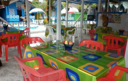COMEDOR CABAÑAS CAMPESTRES.